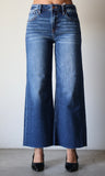 Mid Rise Crop Wide Raw Cut Hem Jeans